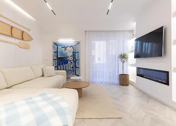 Swan Luxury פוגרדץ